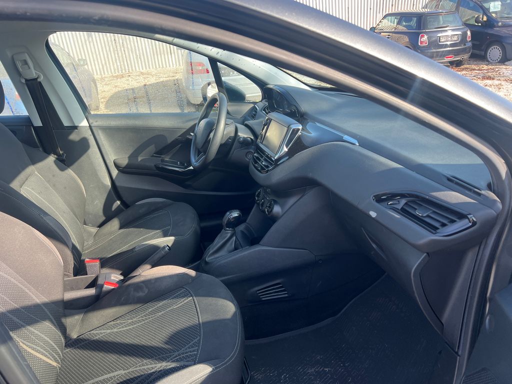 peugeot-208-1-2vti - 7