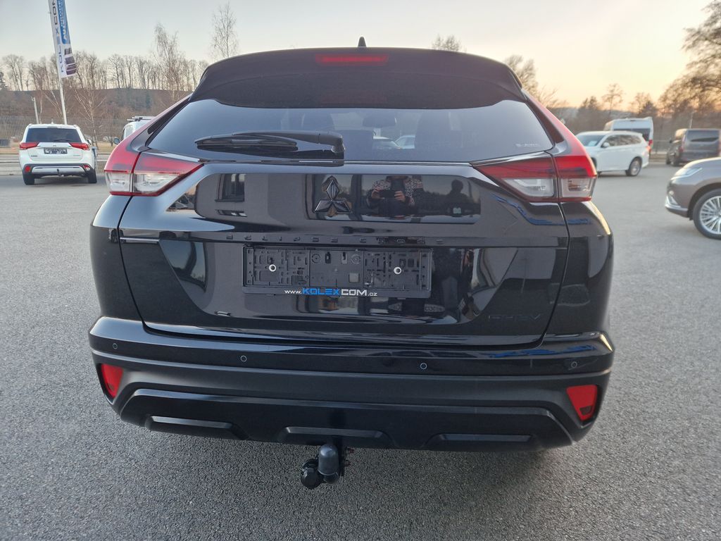 mitsubishi-2-4-phev-4x4-black-edition-dph - 4