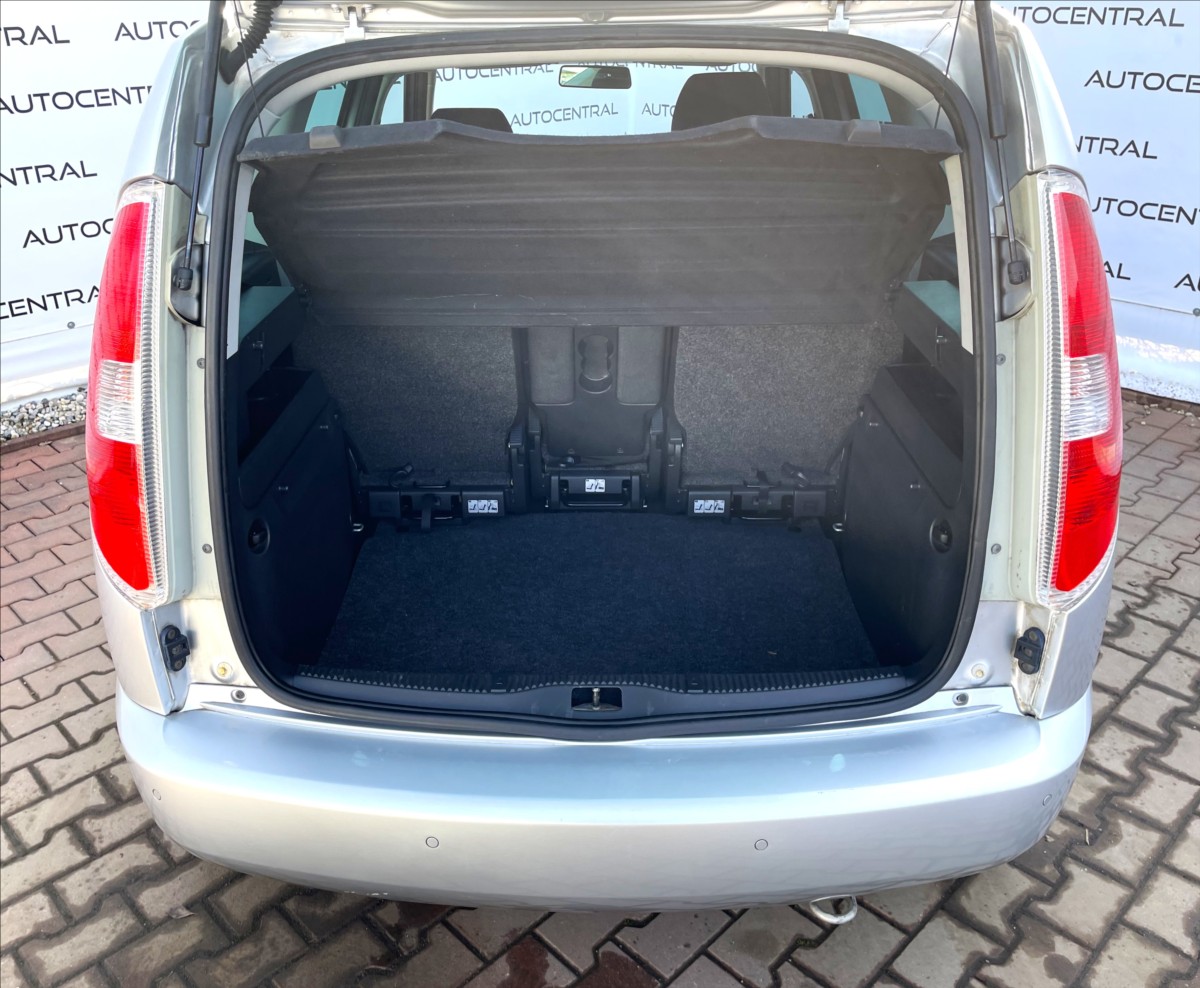 skoda-roomster-1-2-tsi-style-63kw-po-servisu - 9