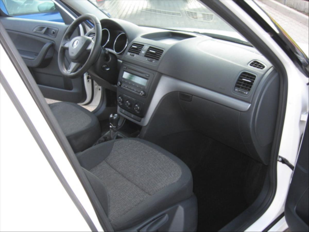 skoda-yeti-2-0-4x4-odecet-21-dph - 9