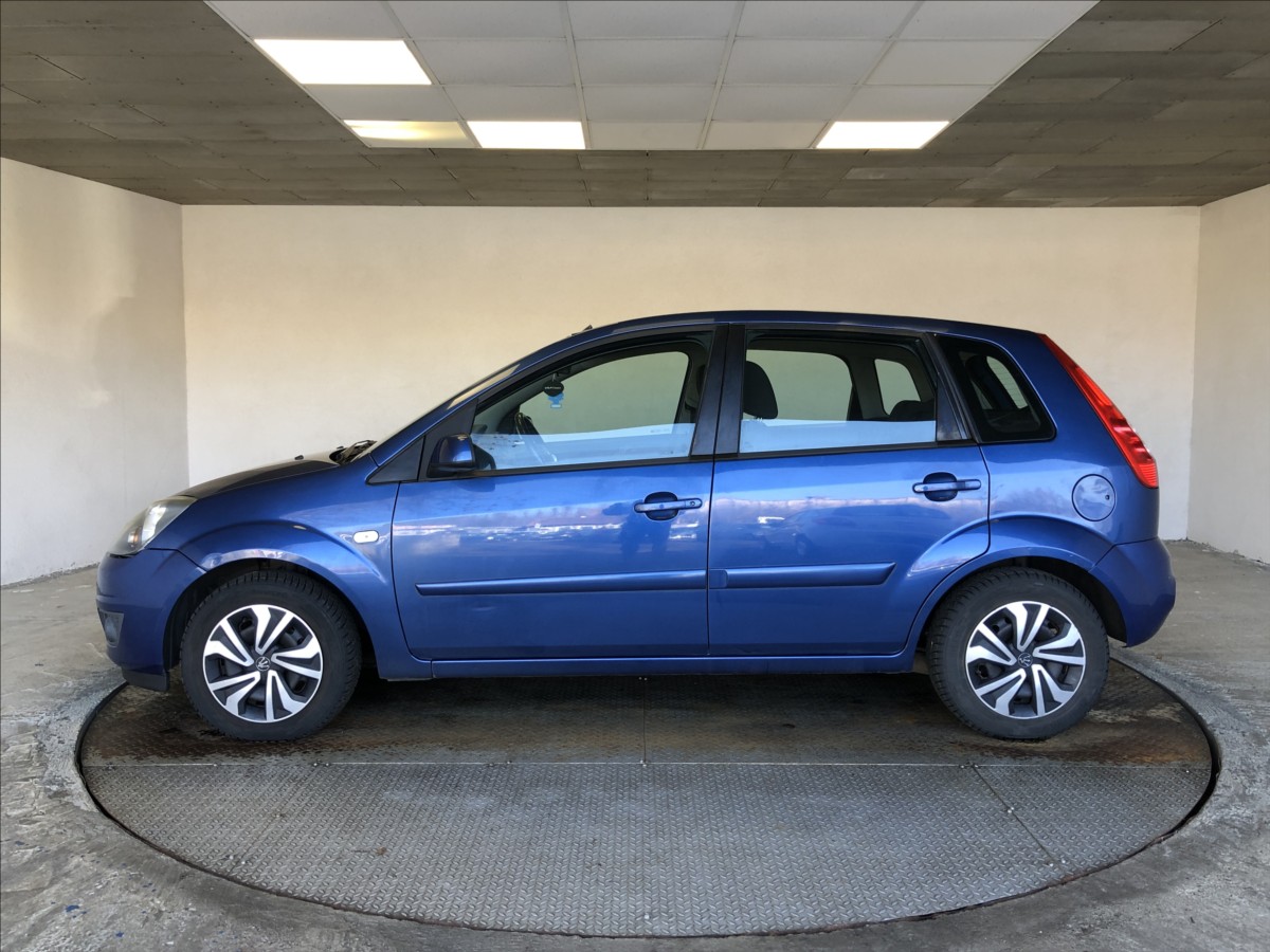 ford-fiesta-1-3-i - 3