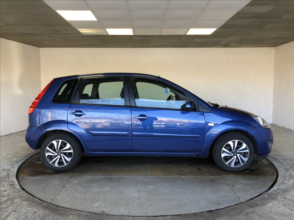 ford-fiesta-1-3-i - 7