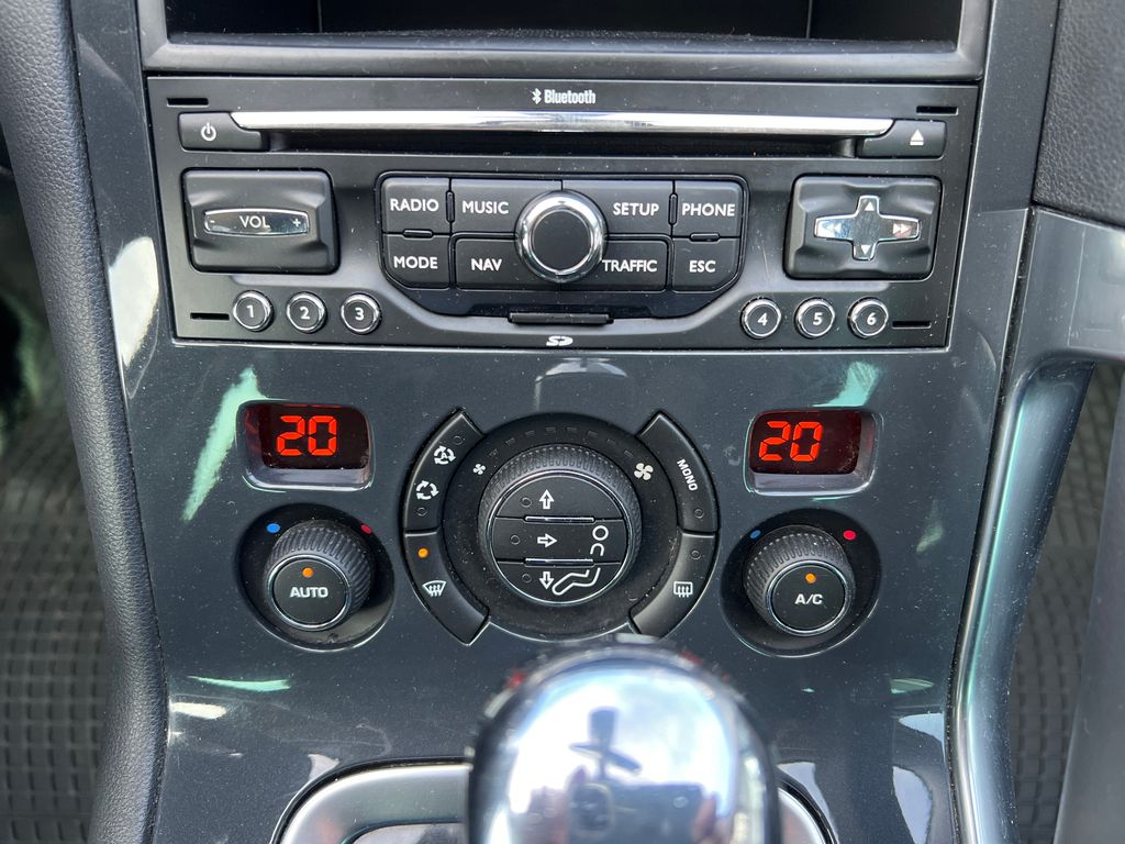 peugeot-3008-2-0-hdi-163k-servis-tazne - 9