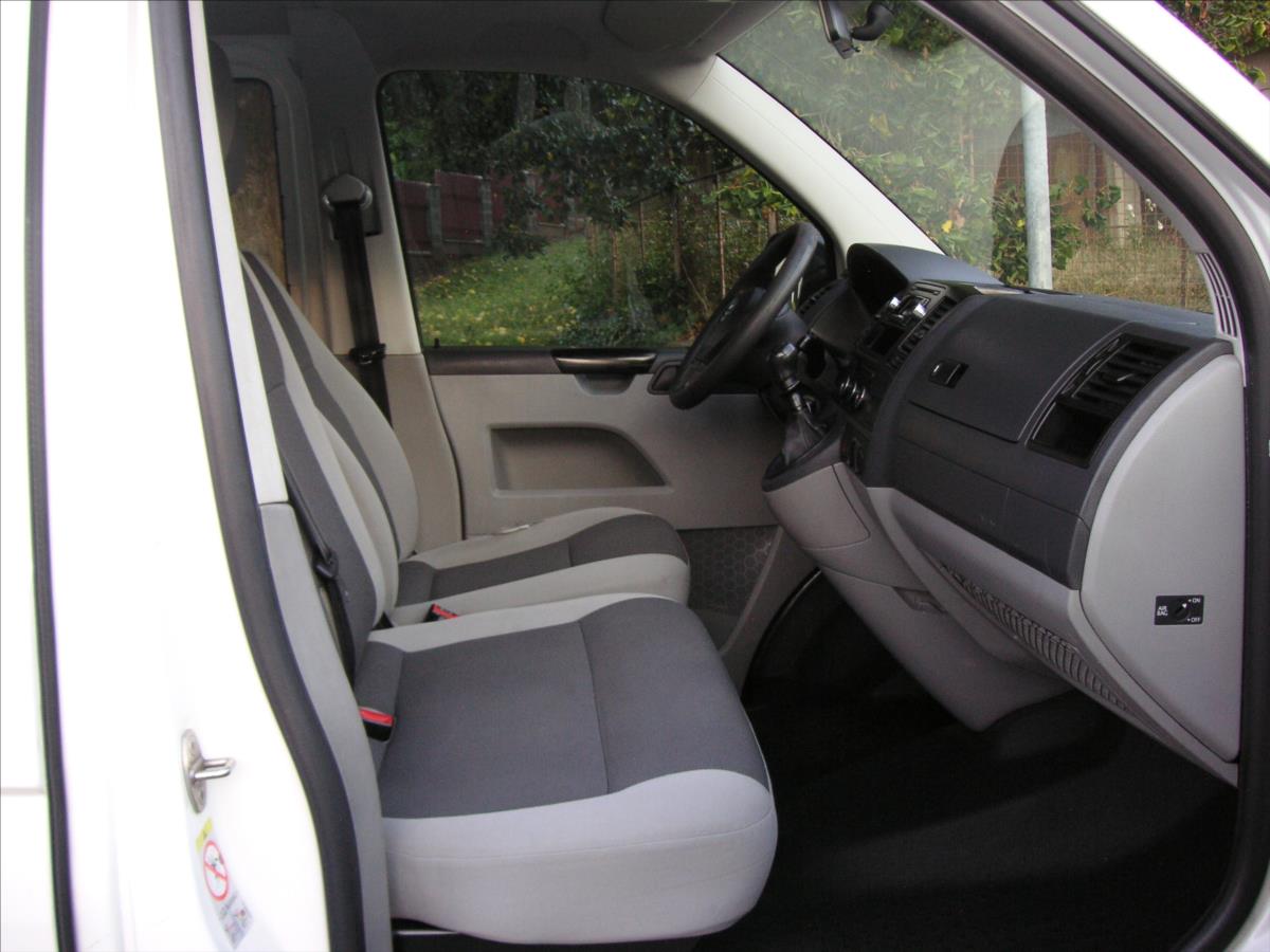 volkswagen-transporter-2-0-tdi-serviska-t5-facelift - 7