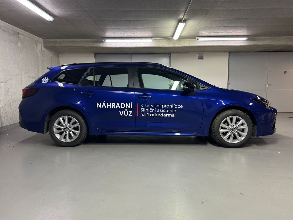 toyota-corolla-1-8l-hybrid-ts-comfort-tech - 3