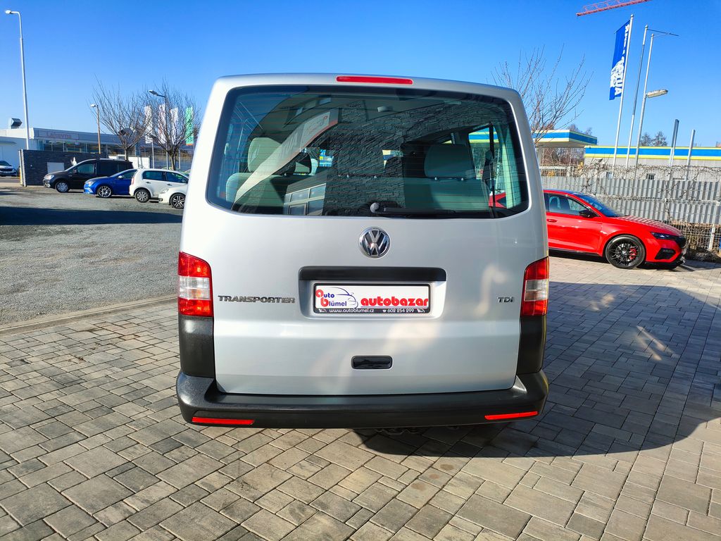 volkswagen-transporter-2-0tdi-klima-9mist-servis - 4