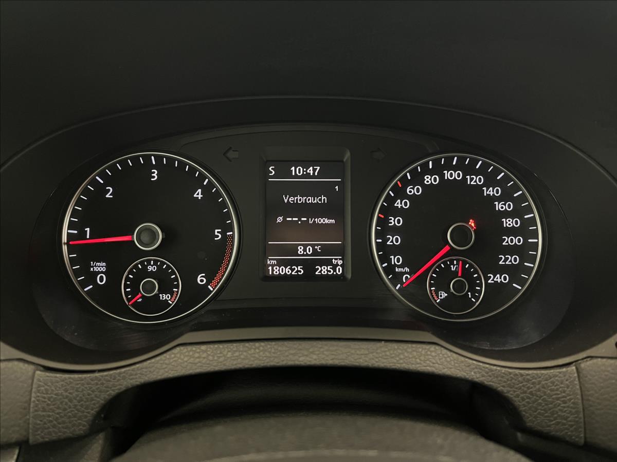 volkswagen-sharan-2-0-tdi-comfortline - 9