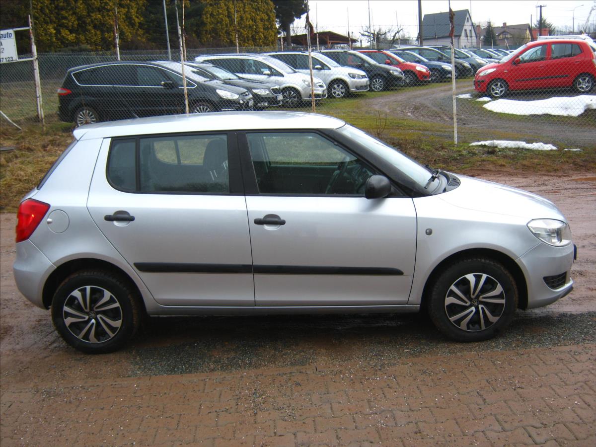 skoda-fabia-1-2-htp-44kw-classic - 2