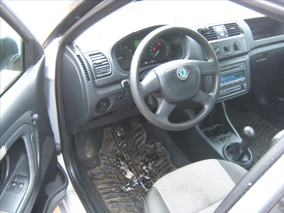 skoda-fabia-1-2-htp-44kw-classic - 8