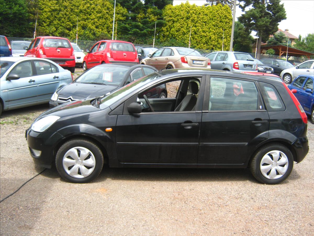 ford-fiesta-1-4-tdci-ghia - 2