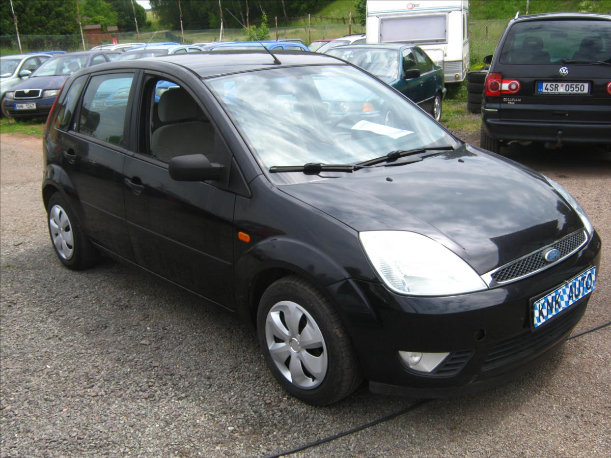 ford-fiesta-1-4-tdci-ghia - 7