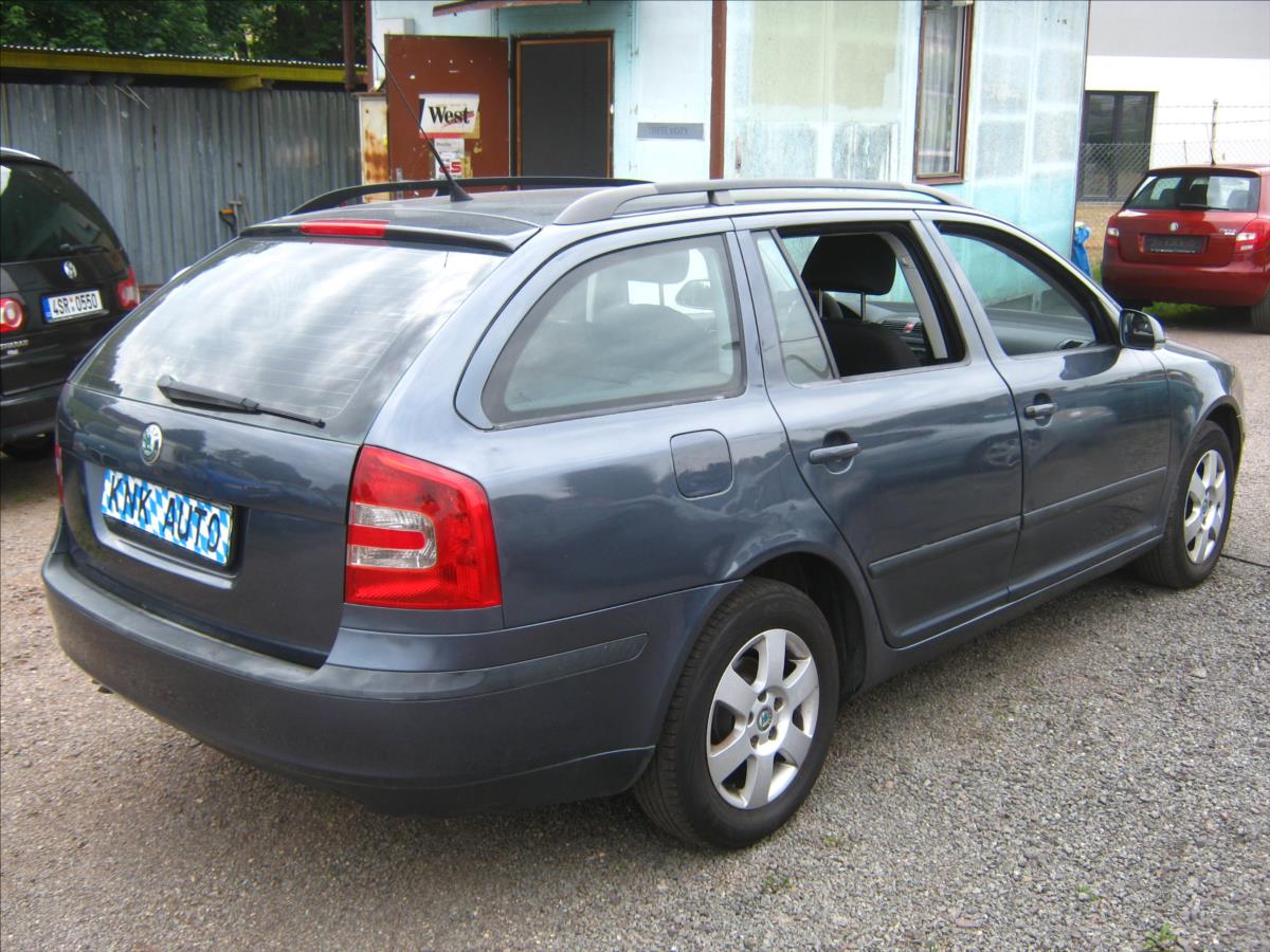skoda-octavia-1-9-tdi-pd-elegance-combi - 5
