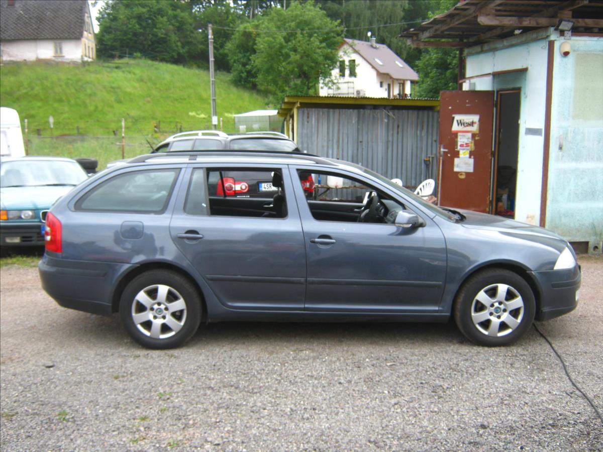 skoda-octavia-1-9-tdi-pd-elegance-combi - 6