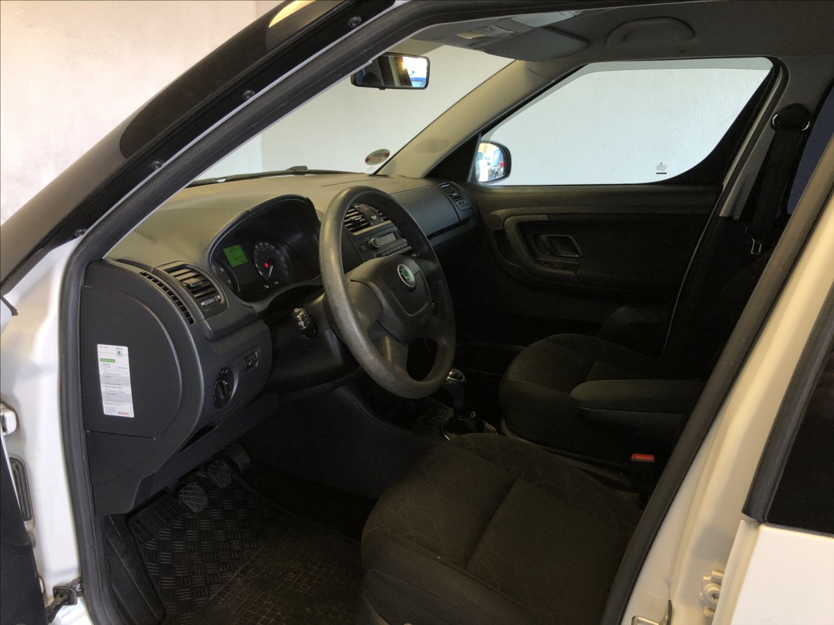 skoda-roomster-1-2-tsi - 8