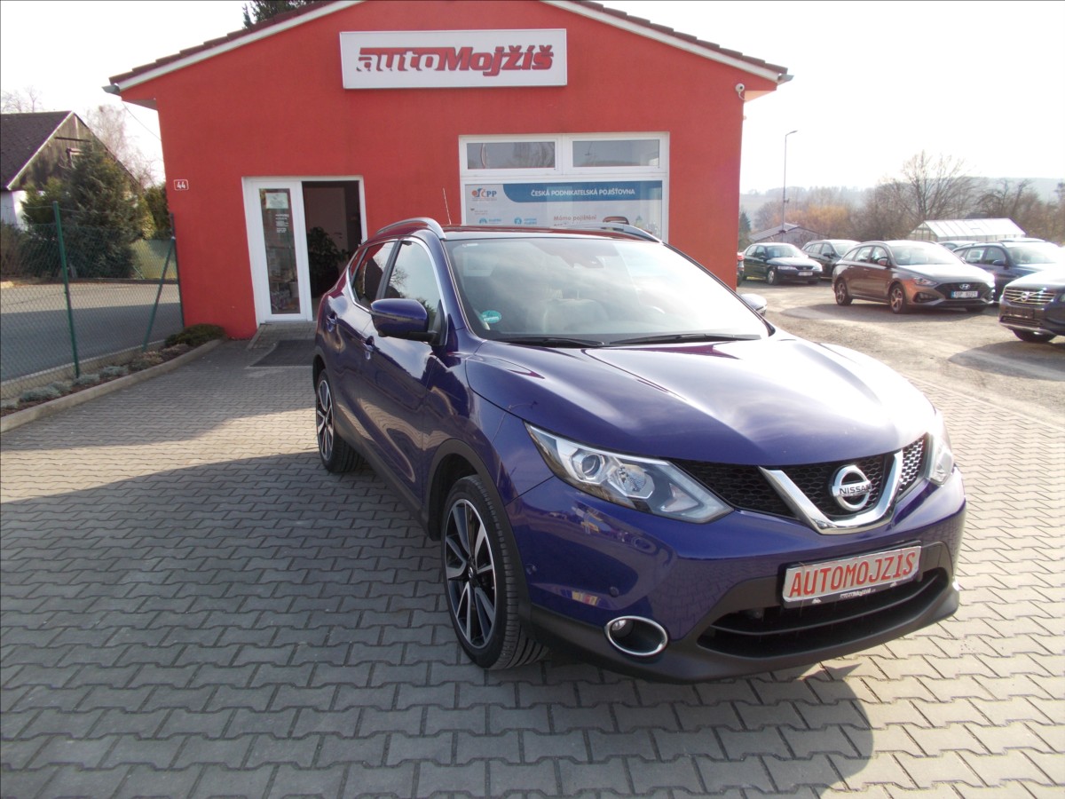 Nissan Qashqai 1,6 DIG-T 120 kW TZ 71350 KM KŮŽE