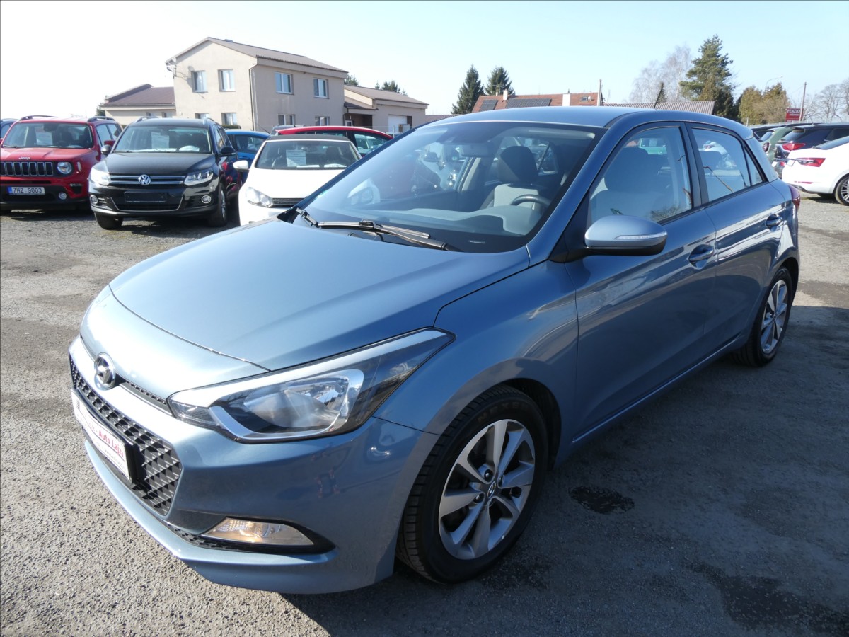 hyundai-i20-1-1-crdi-1-majitel-webasto - 2