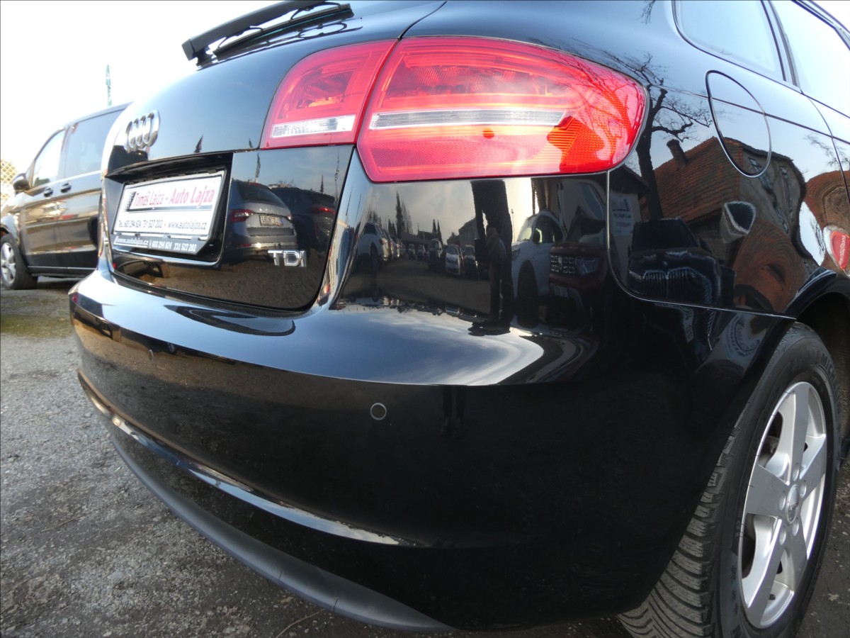 audi-a3-1-6-tdi-77kw-serviska-digi-klima - 9