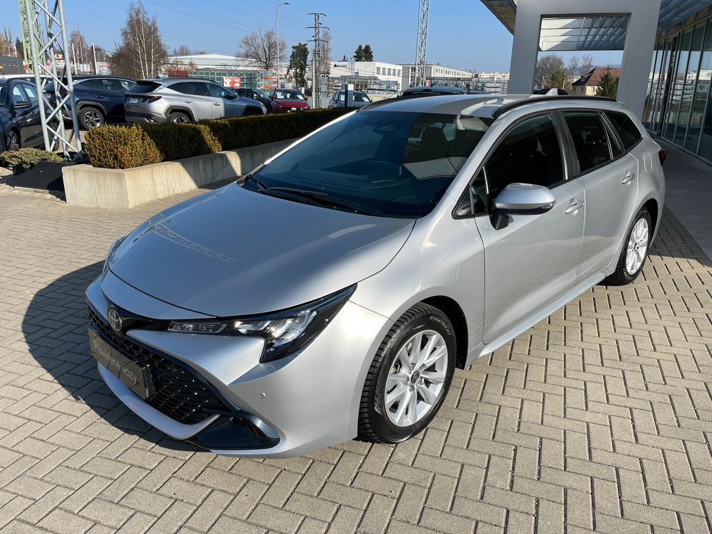 toyota-corolla-1-8-hybrid-comfort-tech-ts - 1