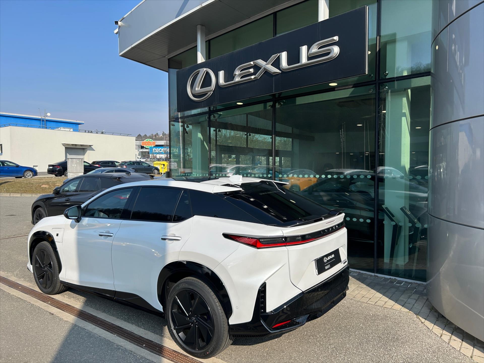 lexus-0-0-rz-550e-f-sport-top - 2