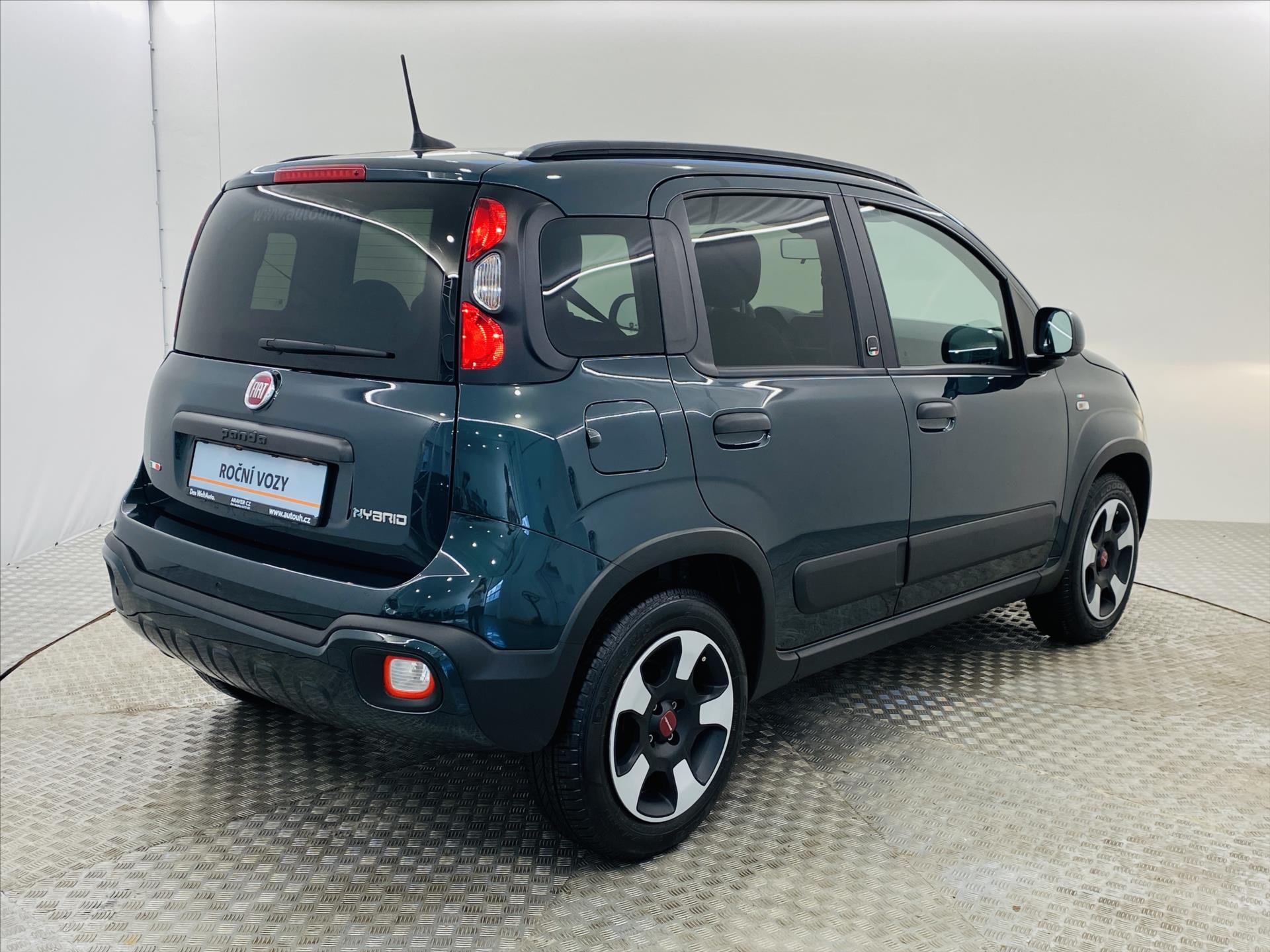 fiat-panda-1-0-hybrid - 1