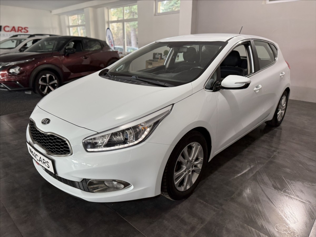 kia-ceed-1-6-crdi-94kw-navi-kamera-cr - 2