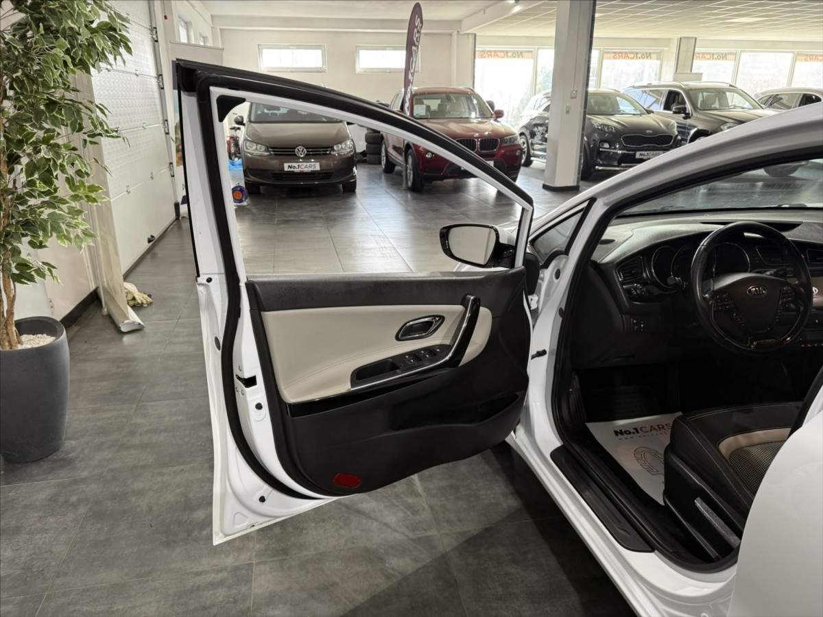 kia-ceed-1-6-crdi-94kw-navi-kamera-cr - 5