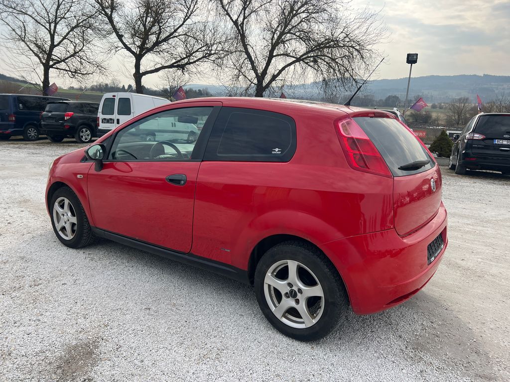 fiat-grande-punto-1-2-8v - 5