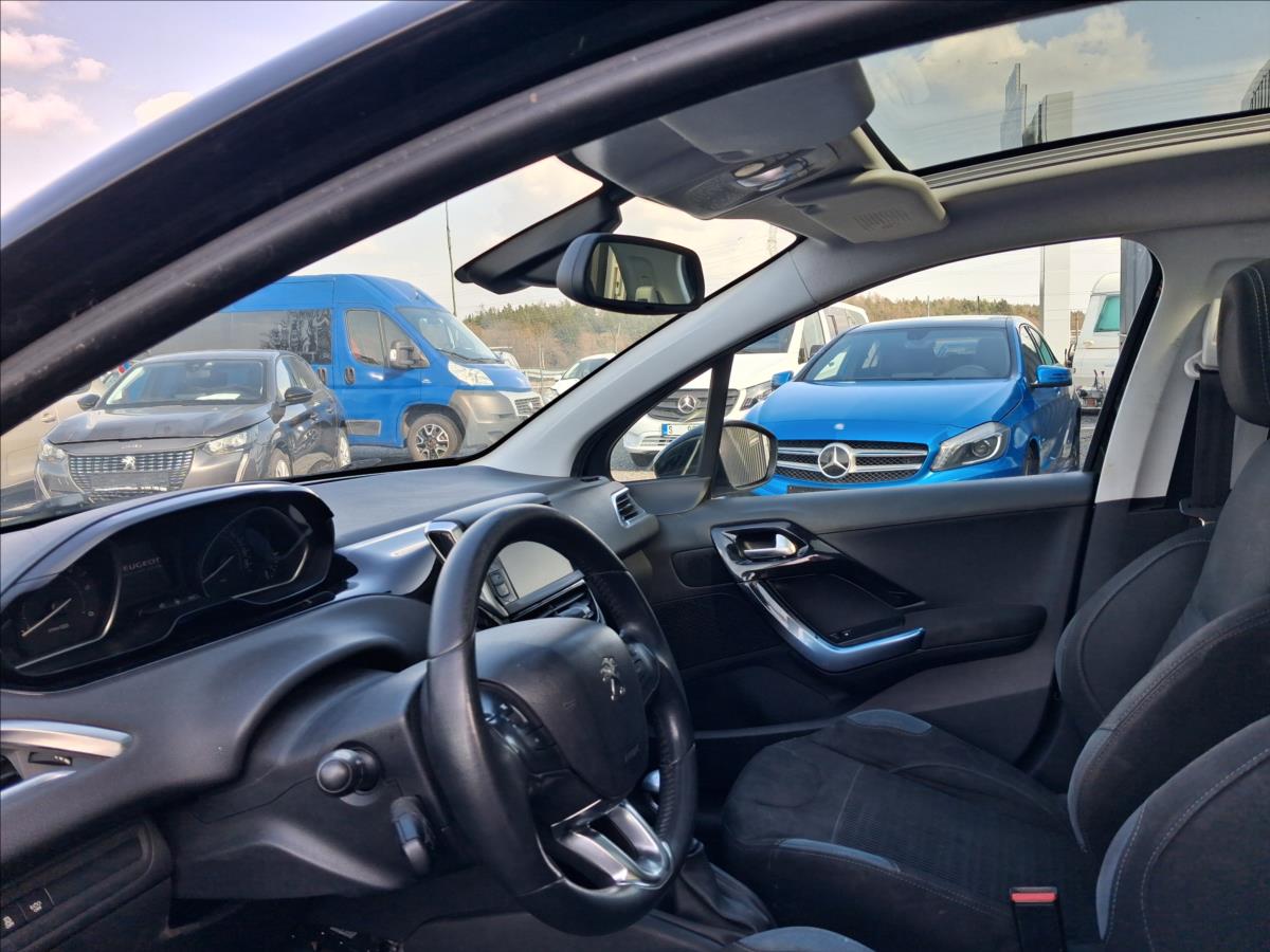 peugeot-208-1-6-hdi-84-kw-6-kvalt - 9