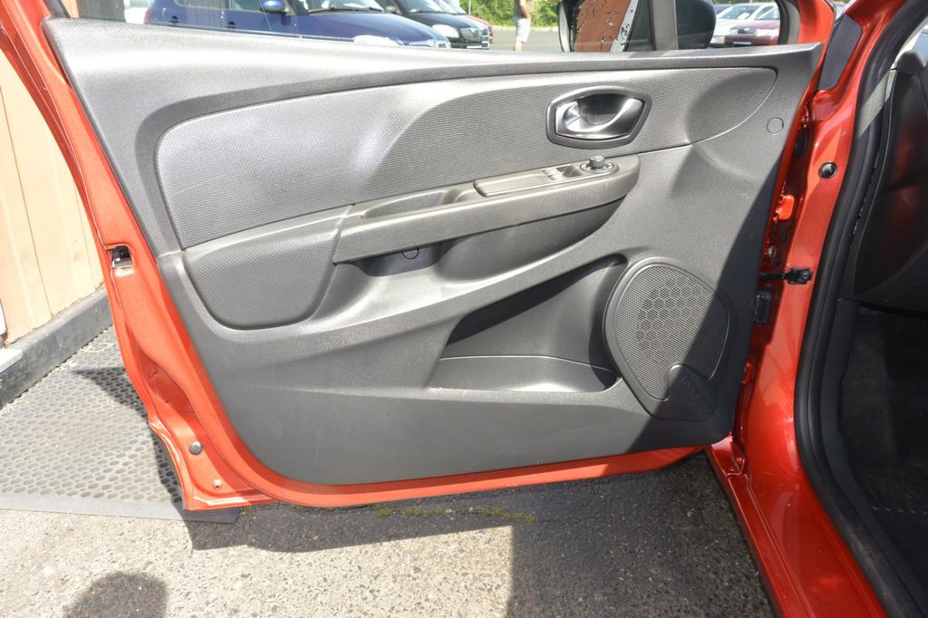 renault-clio-1-5cdi-2mista - 8