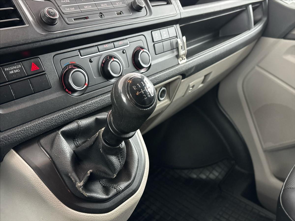 volkswagen-transporter-2-0-tdi-4motion - 9