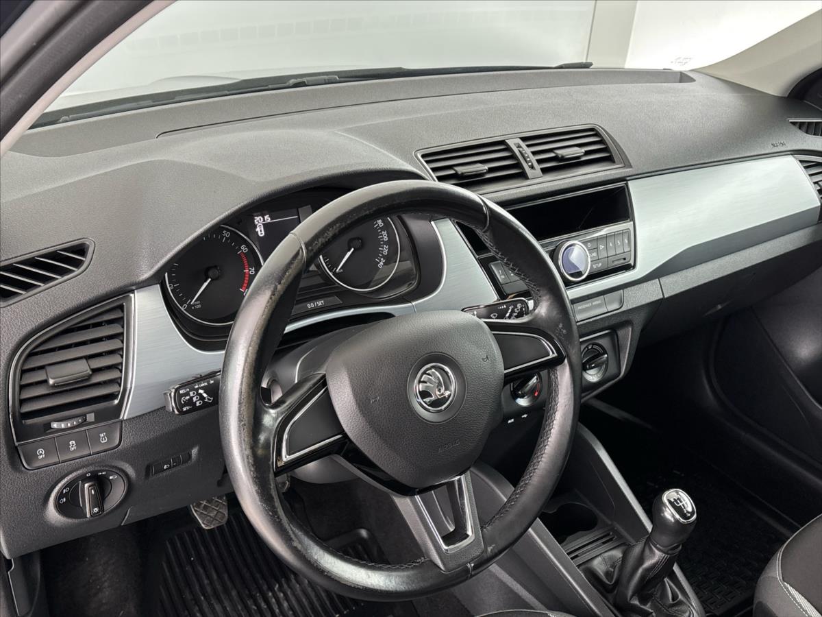 skoda-fabia-1-2-tsi-ambition - 4
