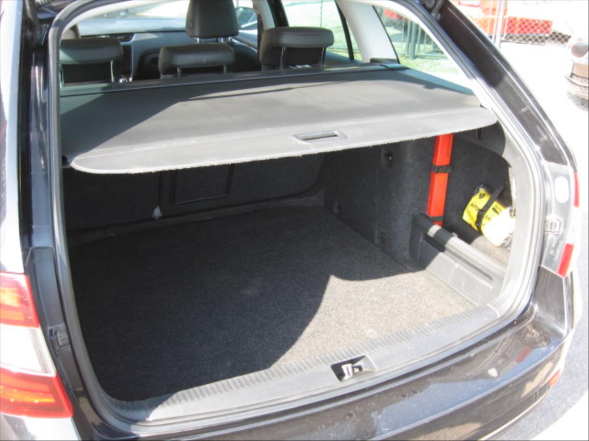 skoda-octavia-1-6-tdi-style-plus - 8