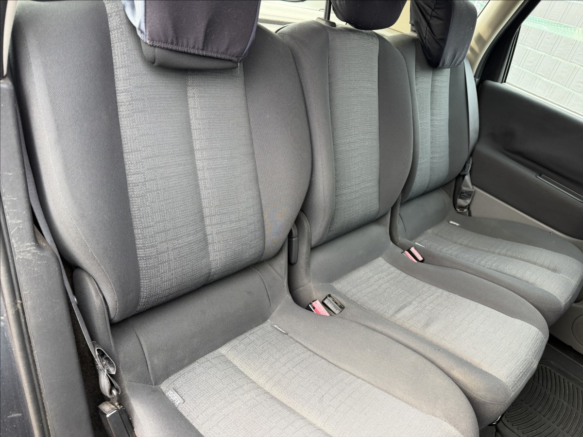 renault-scenic-1-5-dci - 9