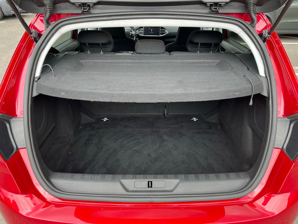 peugeot-308-1-2-130k-allure-zaruka-servis - 9