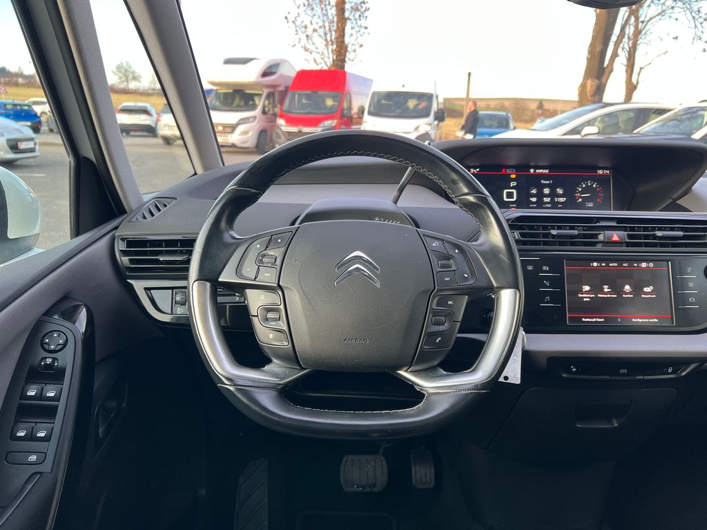 citroen-grand-c4-picasso-1-6-165k-zaruka-servis-kamera - 8