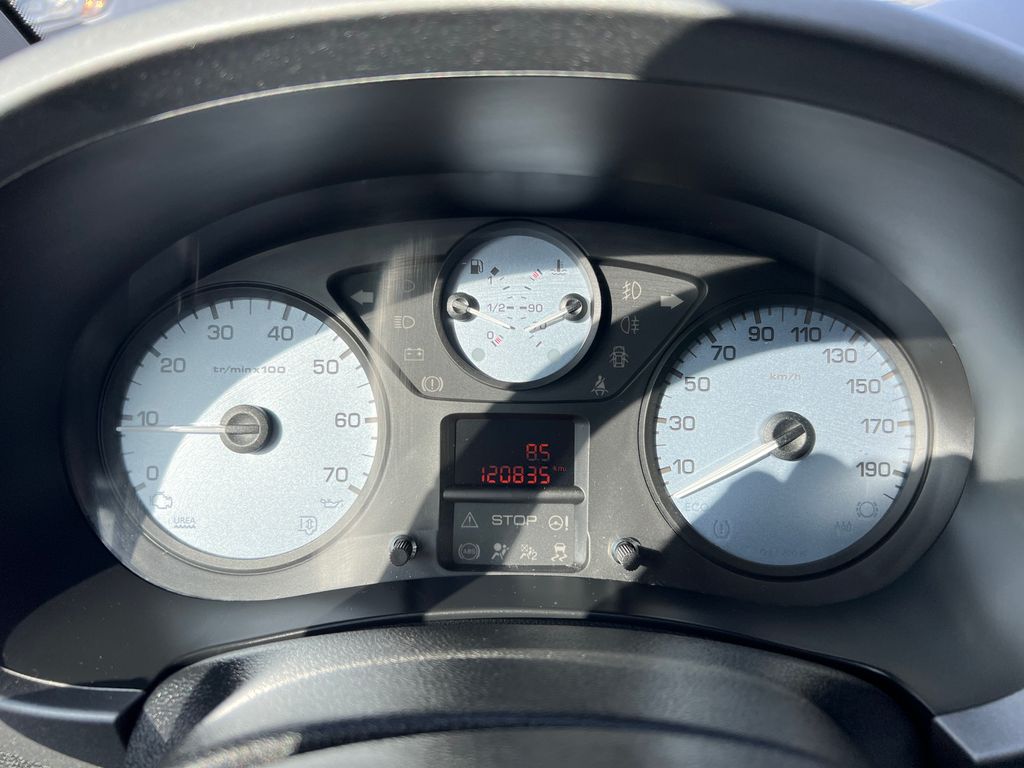 citroen-berlingo-1-2-110k-multispace-servis - 8