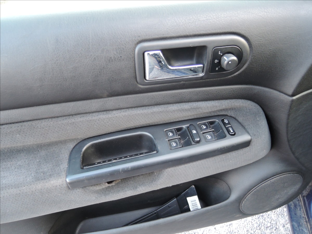 volkswagen-golf-1-6-i - 9