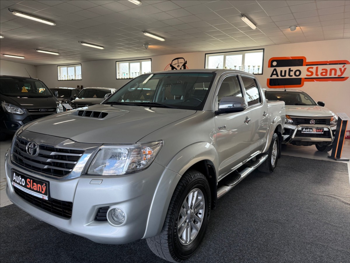 Toyota Hilux 3,0 D-4D manuál,po servisu
