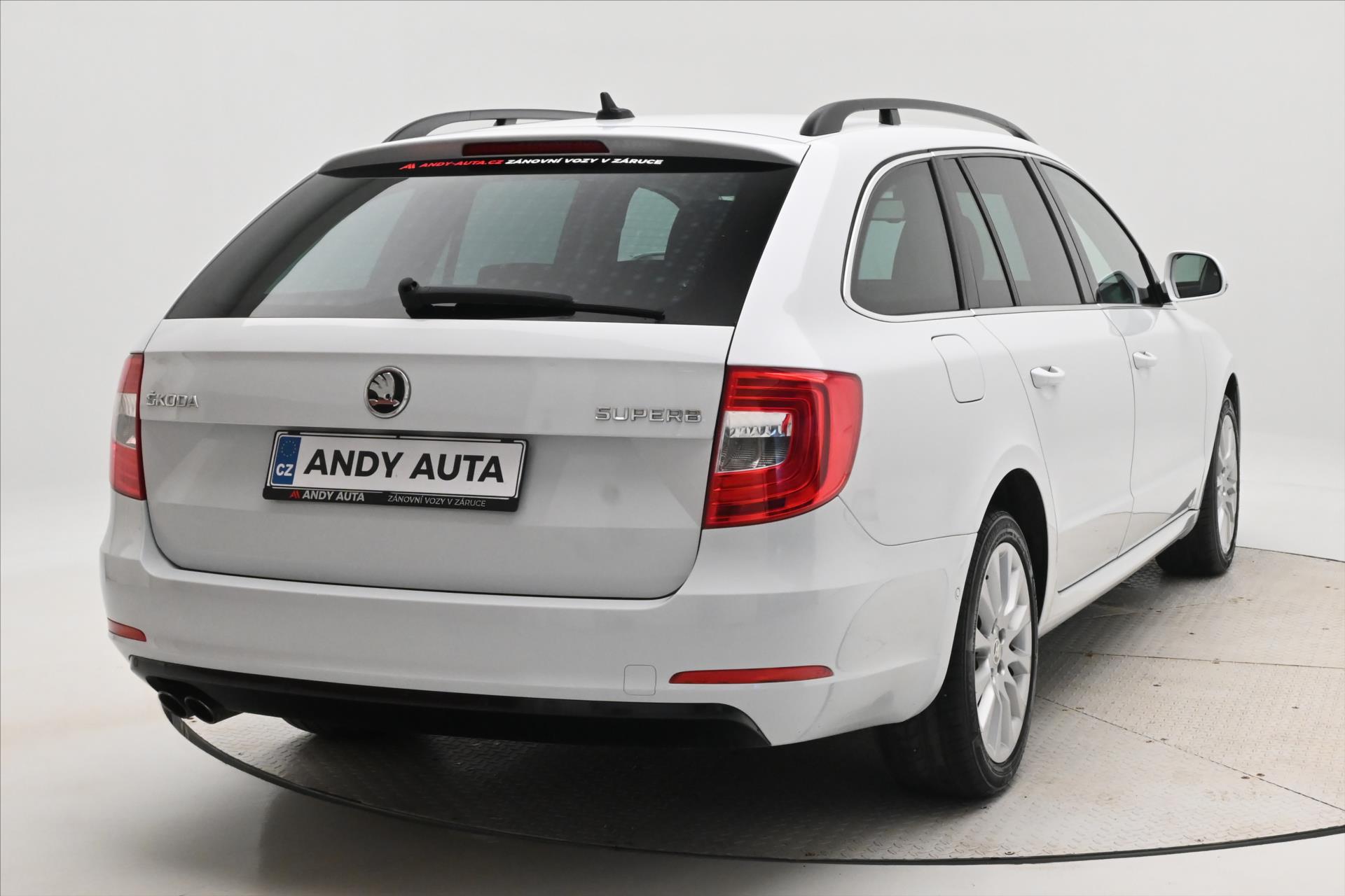 skoda-superb-2-0-tdi-125-kw-ambition-zaruka-az-5-let - 4