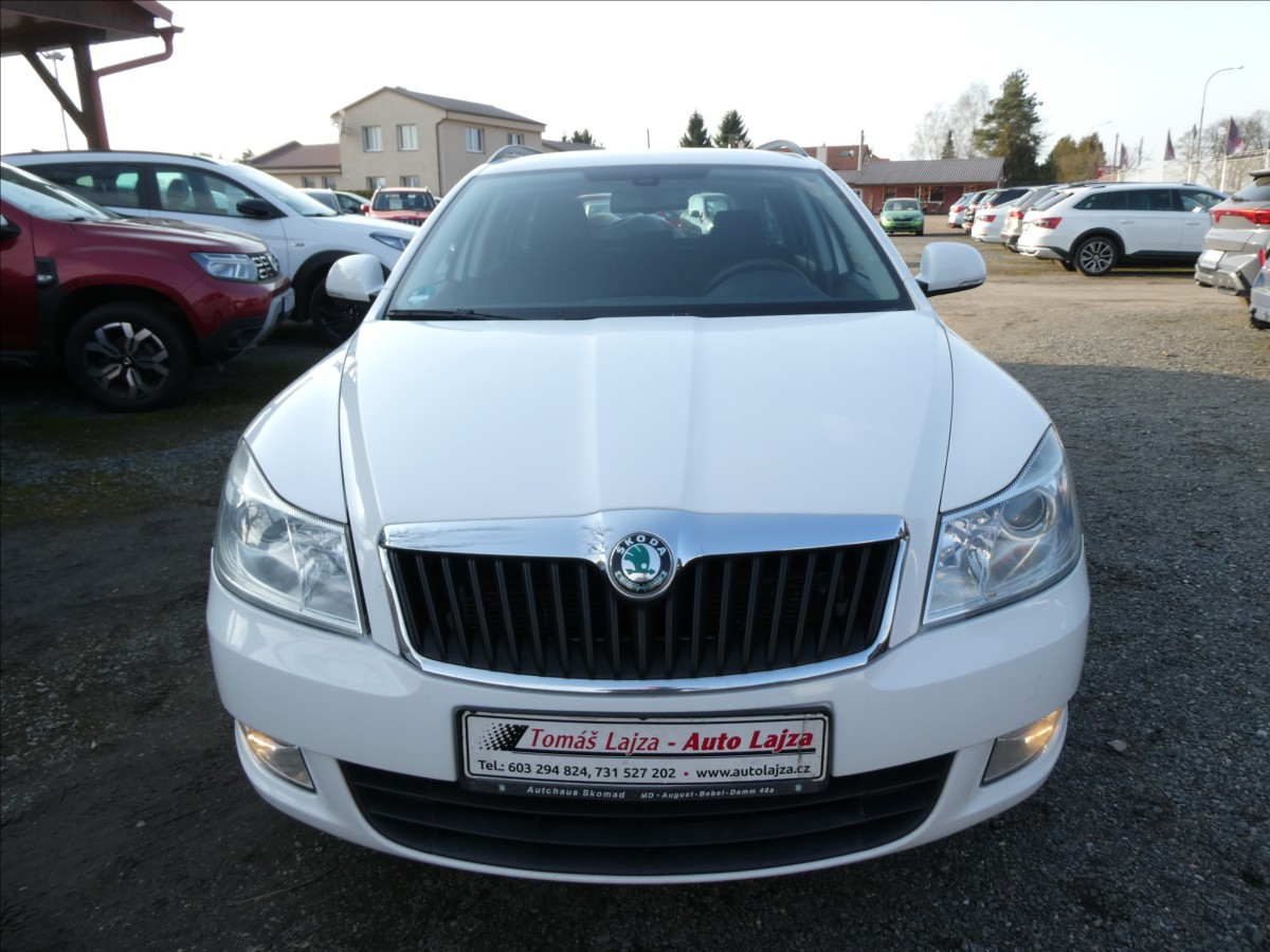 skoda-octavia-2-0-tdi-103kw-1-majitel-2xkola - 1