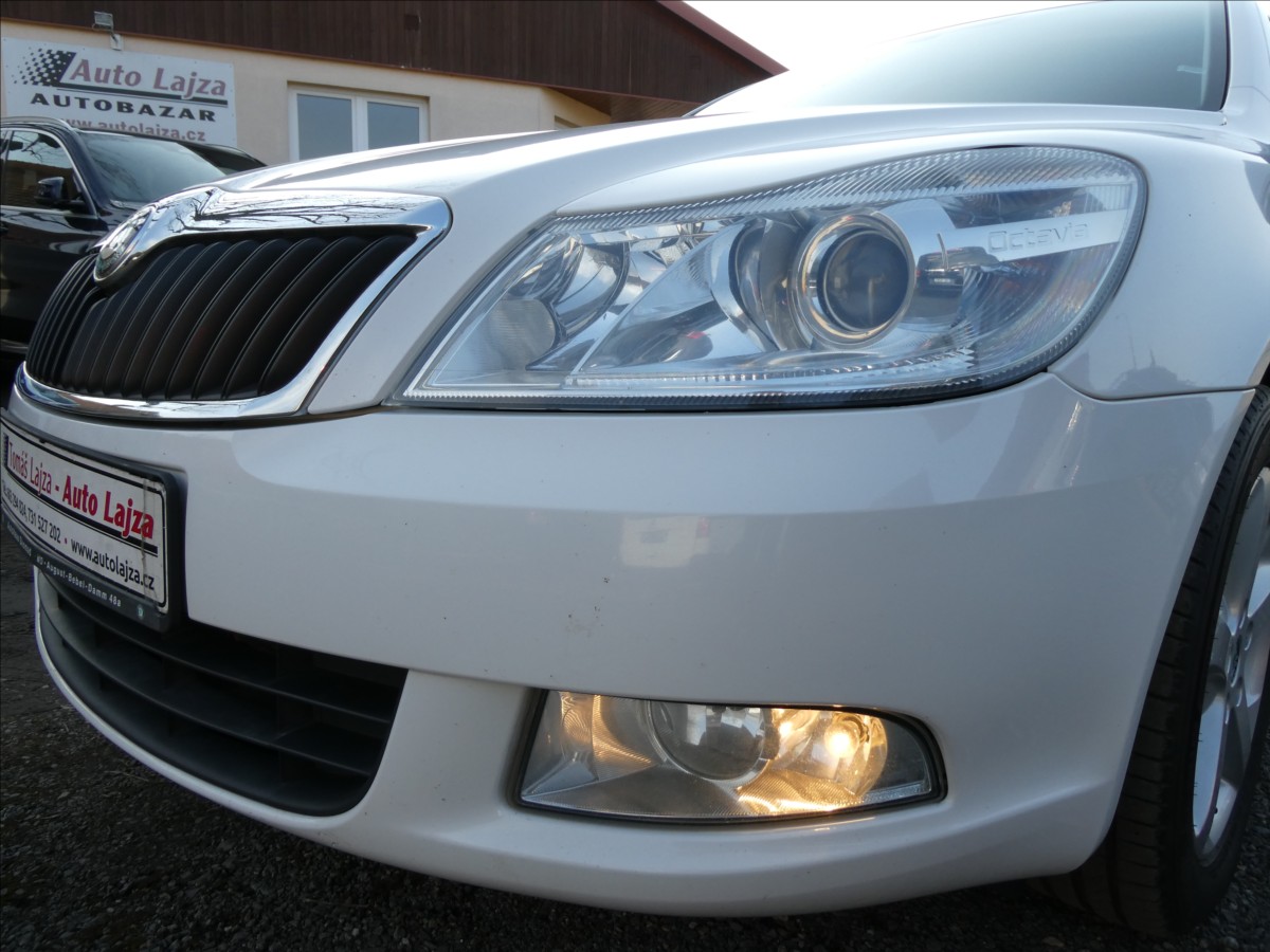 skoda-octavia-2-0-tdi-103kw-1-majitel-2xkola - 3
