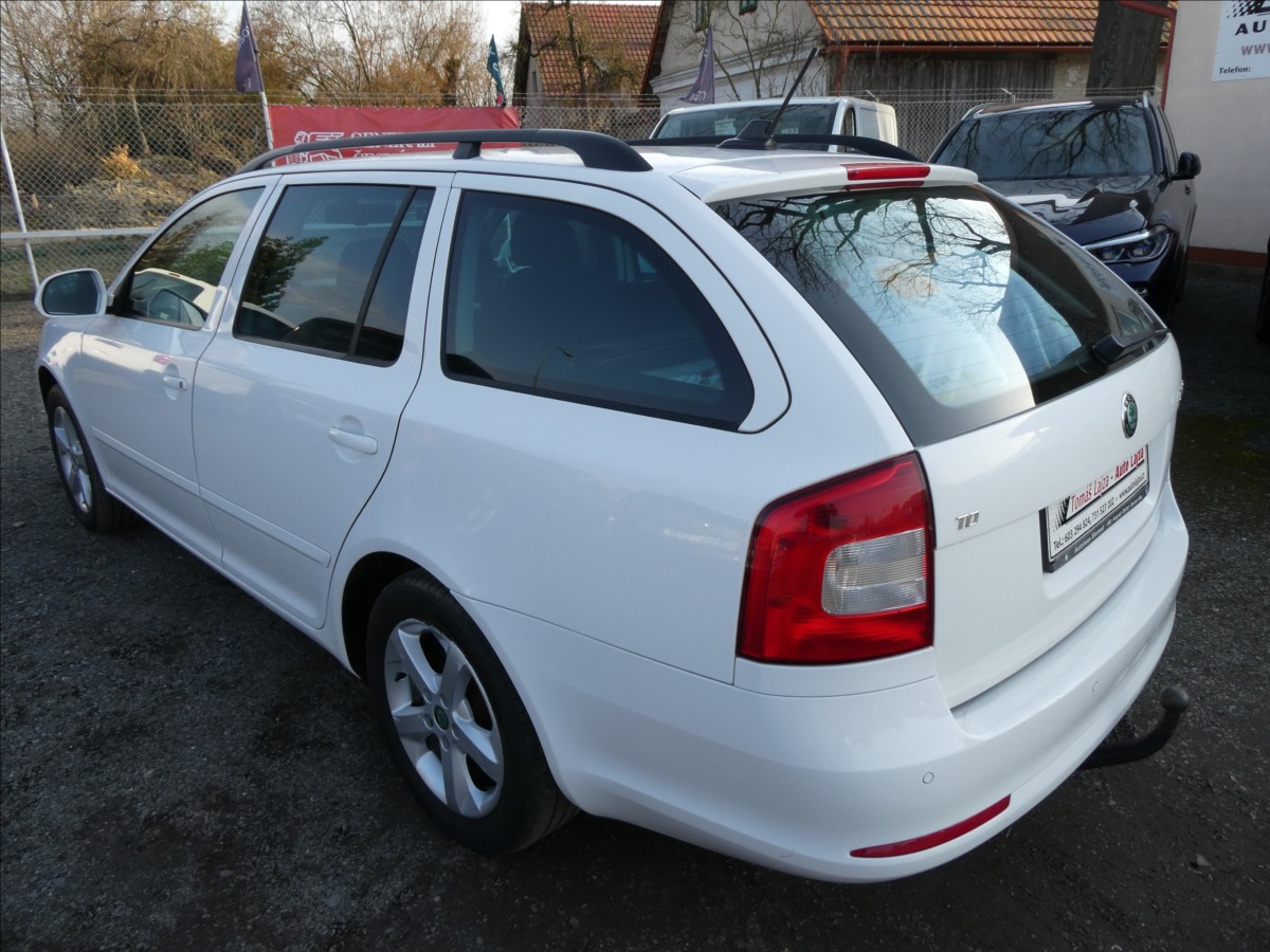 skoda-octavia-2-0-tdi-103kw-1-majitel-2xkola - 6