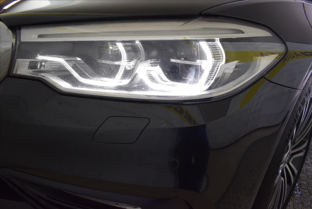 bmw-rada-5-530xd-1-maj-sport-line - 7