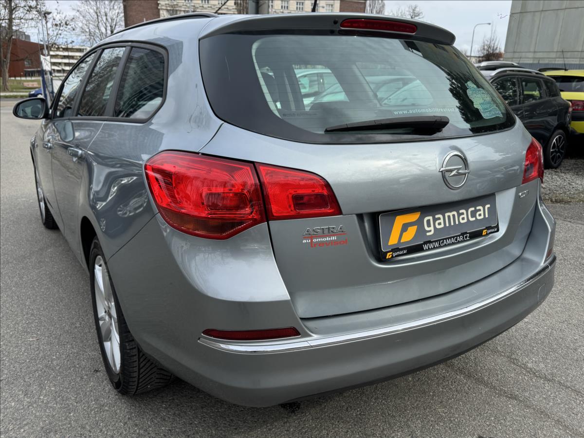 opel-astra-1-7-facelift-nove-pneu - 7