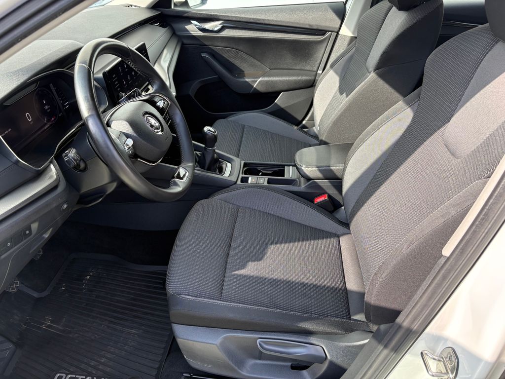 skoda-octavia-1-5-tsi-110kw-combi-dph - 5