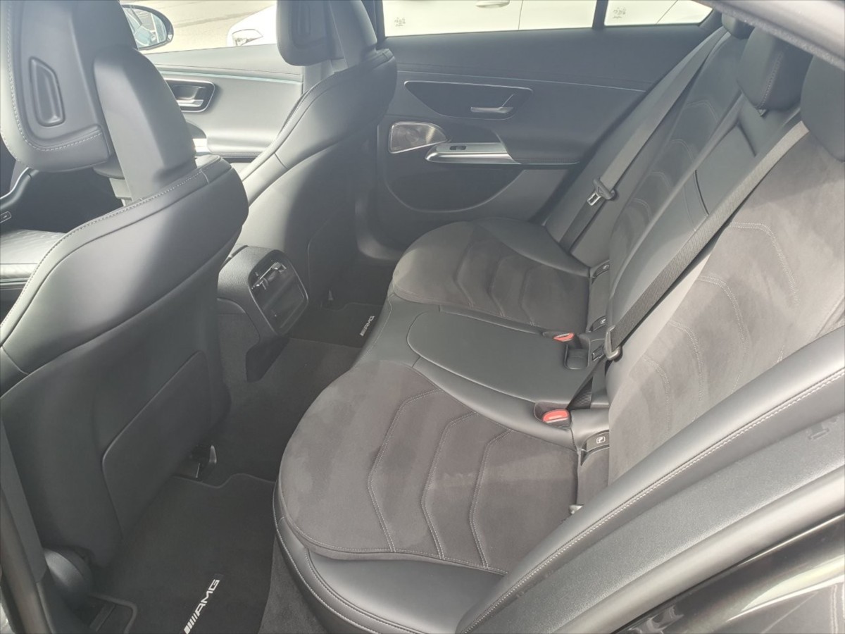 mercedes-benz-tridy-e-2-0-e-220d-4m - 5