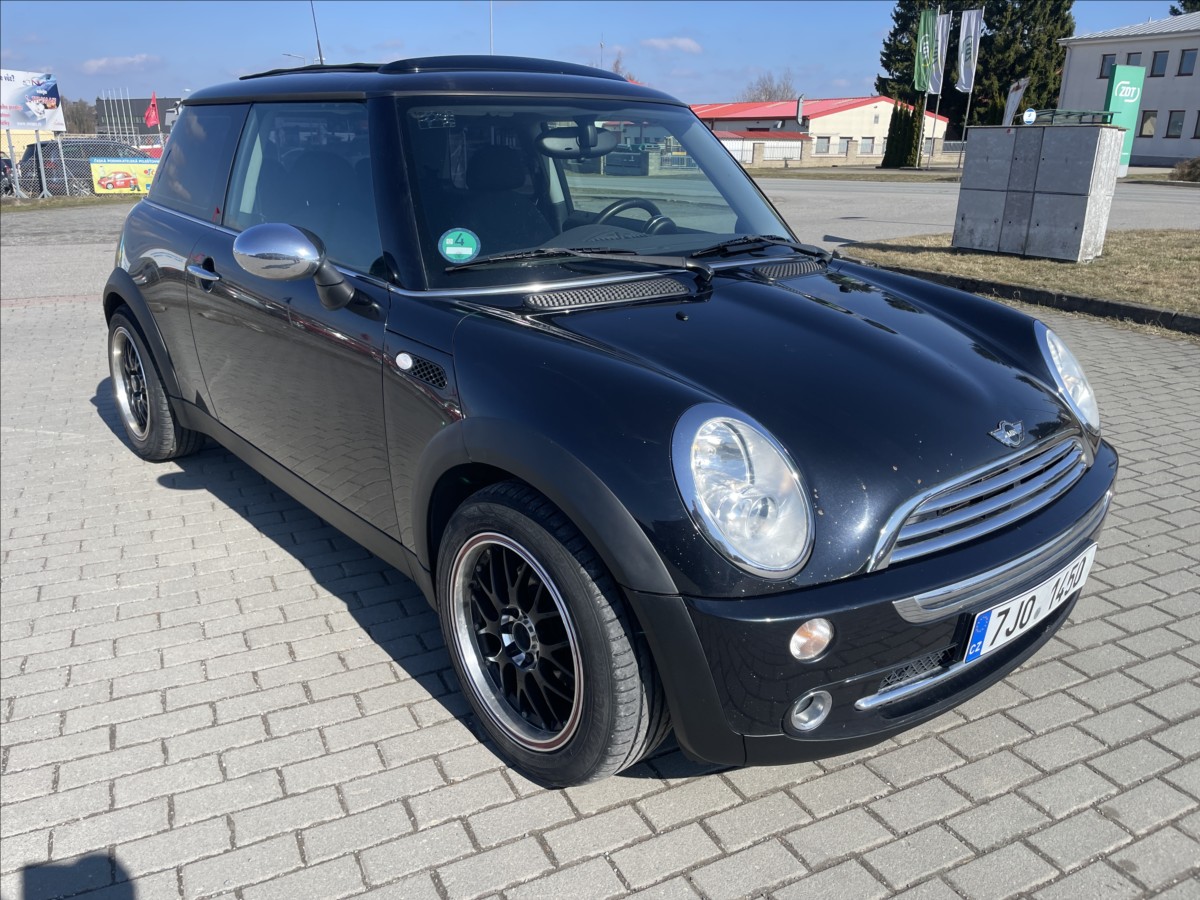 mini-one-1-6-i-66kw-shrnovaci-strecha - 5