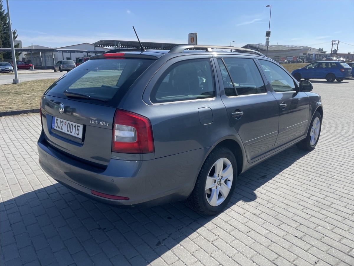 skoda-octavia-2-0-tdi-103kw-cfh-euro5 - 3