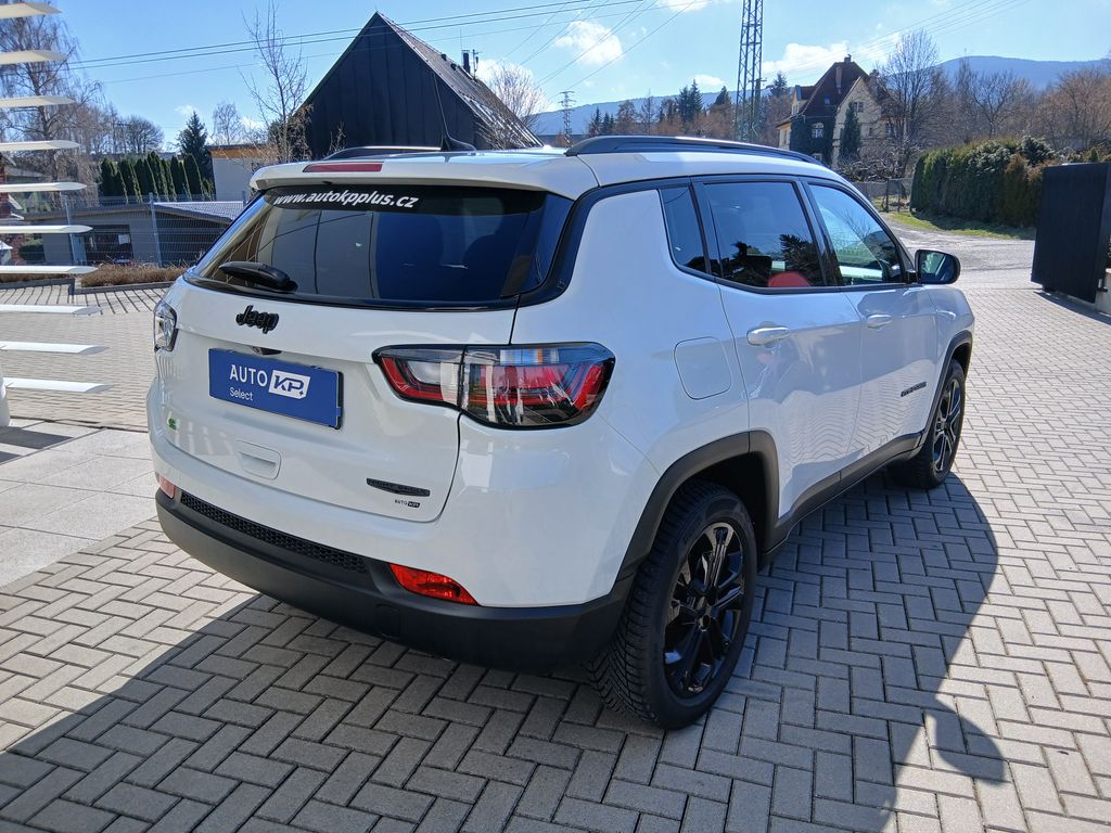 jeep-compass-1-5-e-hybrid-dct-night-eagle - 5