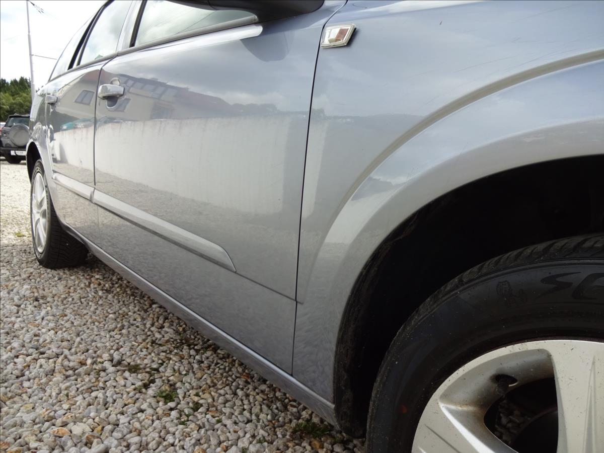 opel-astra-1-6i-85kw - 9